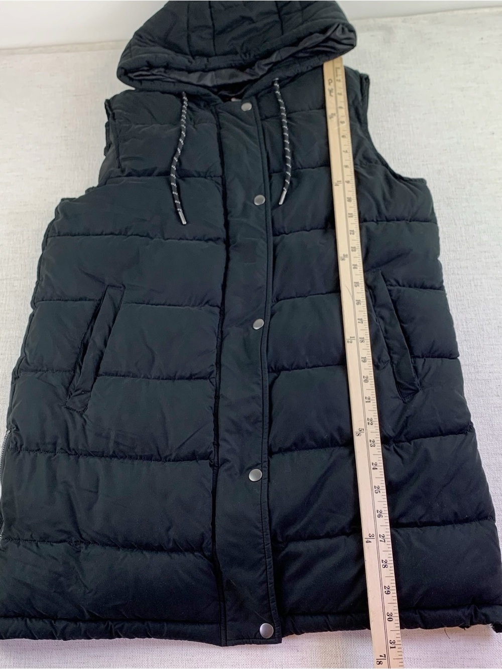 Zella women S long hooded puffer vest in black full zip quilted water resistant - Picture 3 of 16